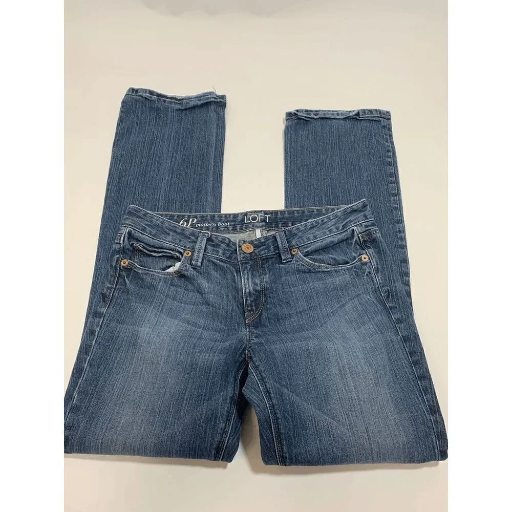 Ann Taylor LOFT Womens Denim Jeans Modern Boot Blue Wash Size 6P - Picture 5 of 7